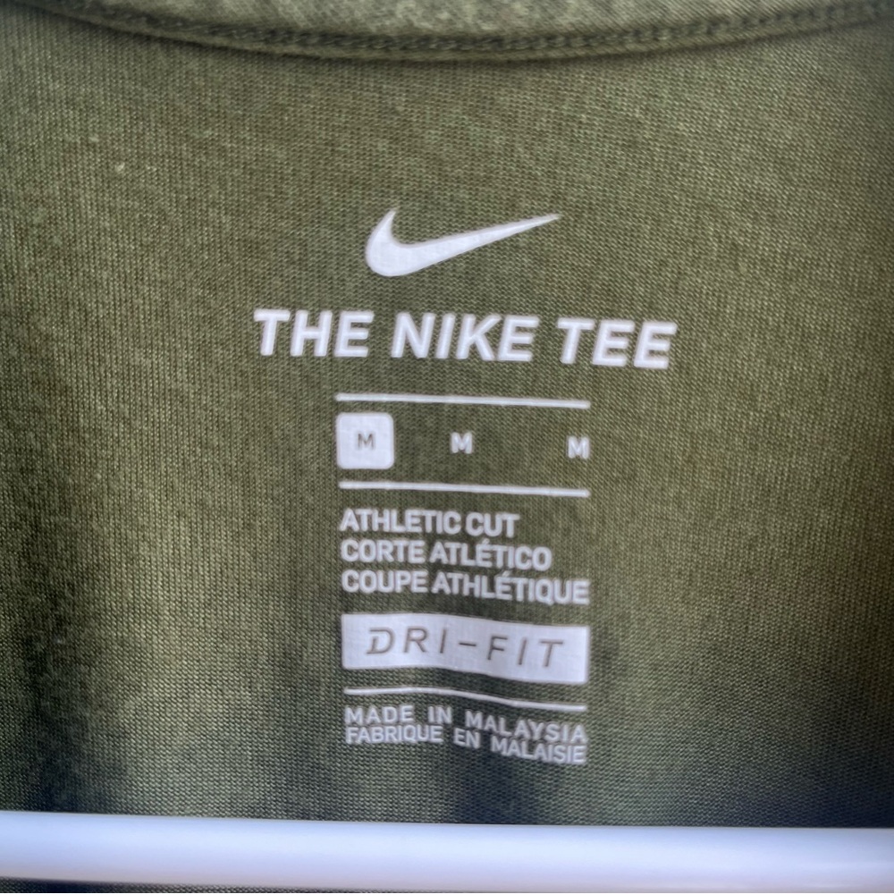 Nike Dri-Fit Athletic Cut Short Sleeve Shirt - Picture 3 of 4